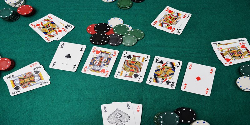 Thứ Tự Bài Poker - Tầm Quan Trọng Đáng Kể Trong Game