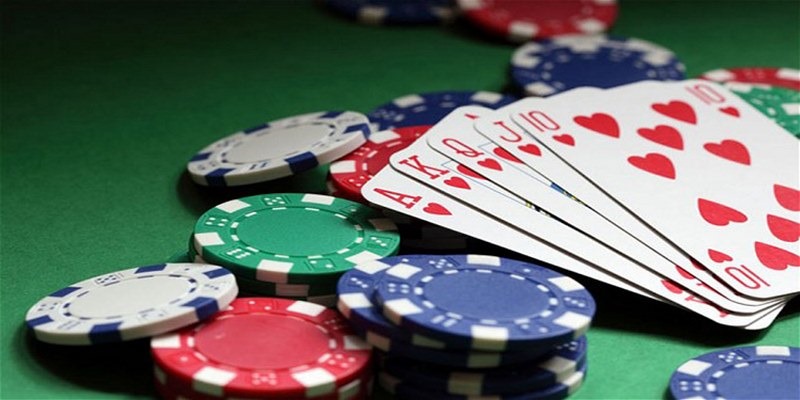 Luật Bài Poker Cực Chi Tiết, Dễ Hiểu Cho Người Mới